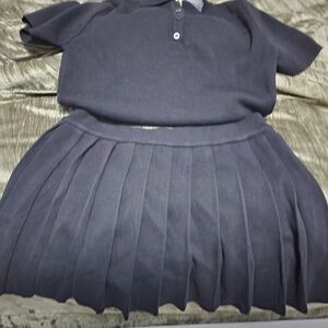 Stylish Black Pleated Skirt Set